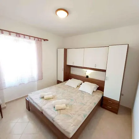 Apartment In Supetar - Insel Brac 42678