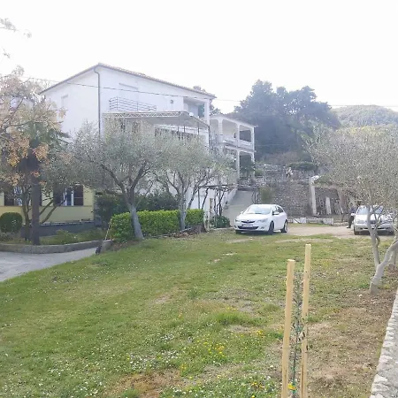 In Supetar - Insel Brac 42678 Apartment Supetarska Draga