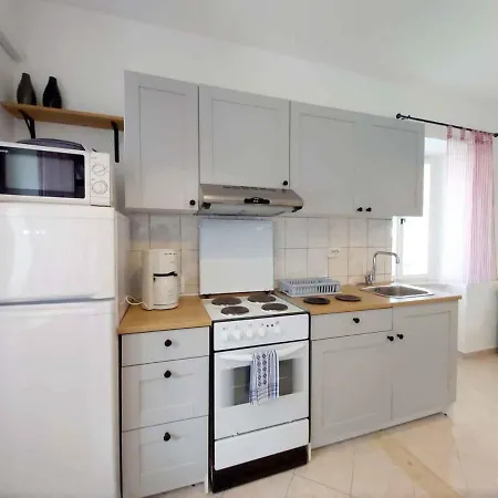Apartment In Supetar - Insel Brac 42678 Supetarska Draga
