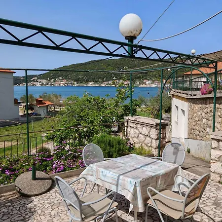 In Supetar - Insel Brac 42678 *