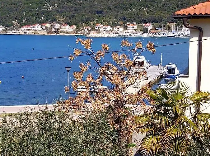 In Supetar - Insel Brac 42678 *