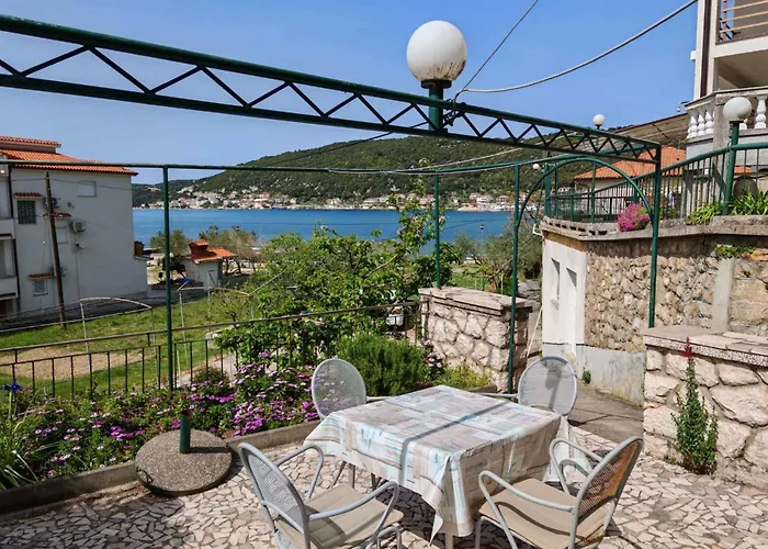 In Supetar - Insel Brac 42678 *